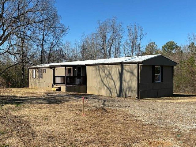 House for sale in Blue Springs, Mississippi
