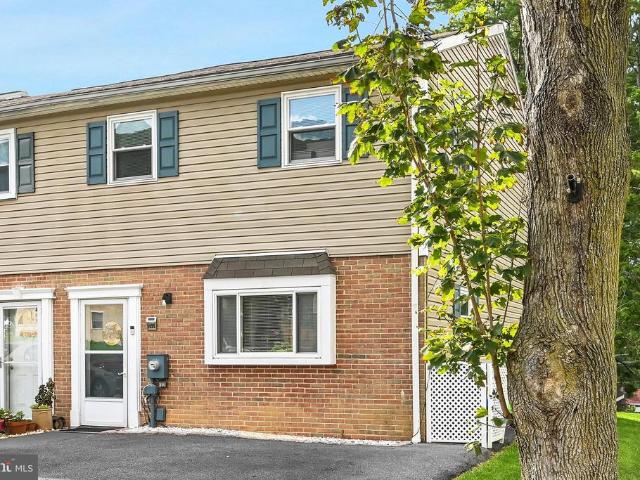 Townhouse for sale in Douglassville, Pennsylvania
