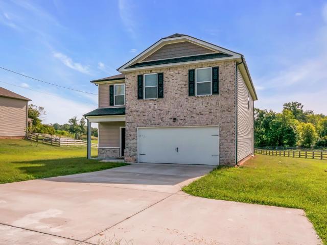House for sale in Dickson, Middle Tennessee
