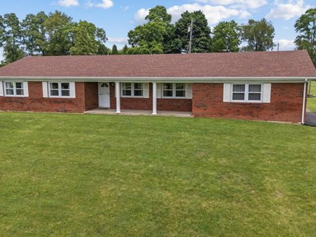 Farm for sale in Stamping Ground, Kentucky