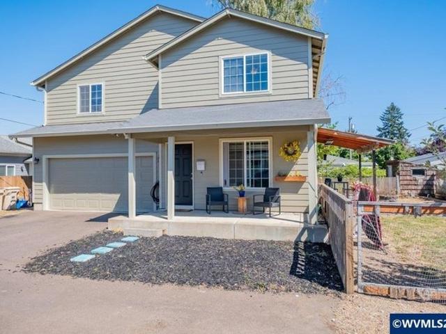 House for sale in Oregonia