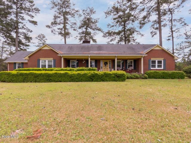 House for sale in Trenton, North Carolina