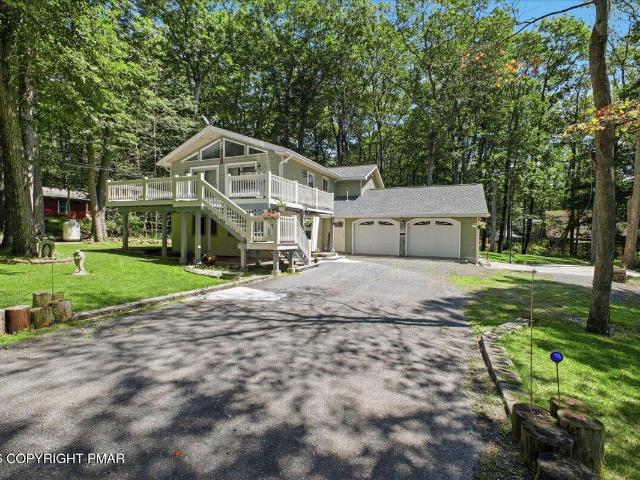 House for sale in Cresco, Pennsylvania