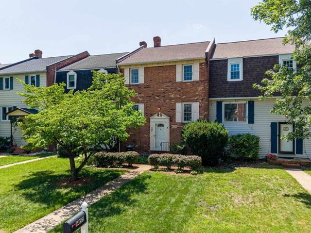 Townhouse for sale in Virginia