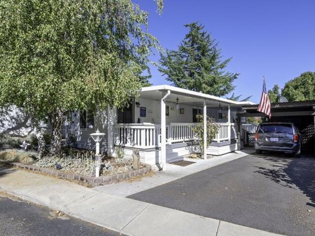 House for sale in Oregonia
