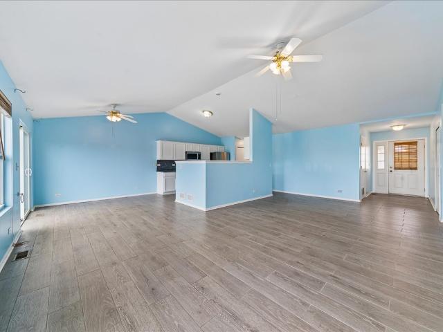 Property for rent in Mchenry, Illinois