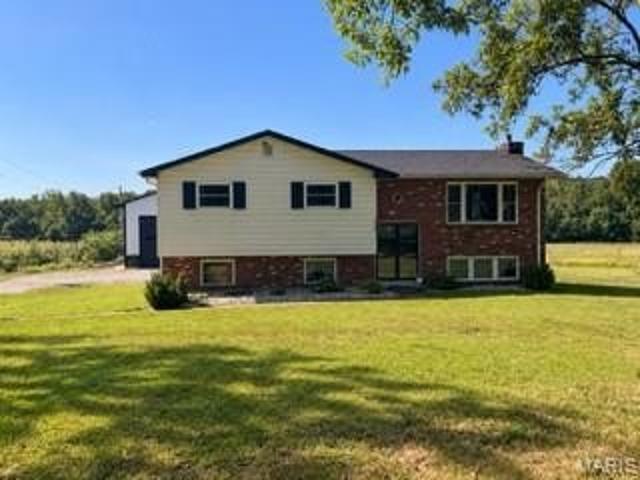 House for sale in Bloomsdale, Ste. Genevieve County