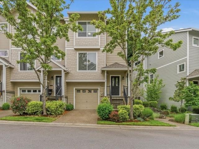 Townhouse for sale in Oregonia