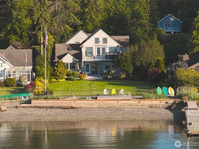 House for sale in Kingston, Washington