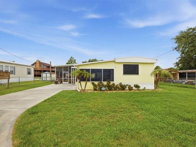 House for sale in Moore Haven, Florida