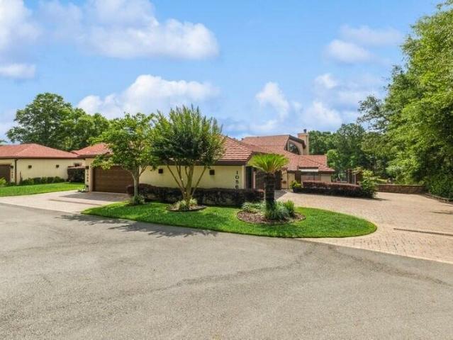 Townhouse for sale in Niceville