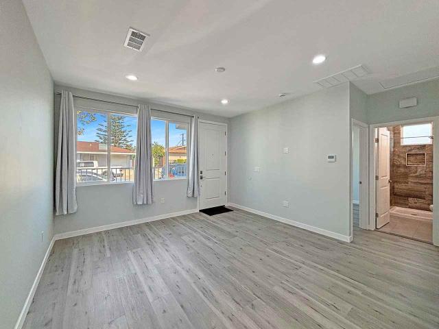 Apartment for rent in Orange, California