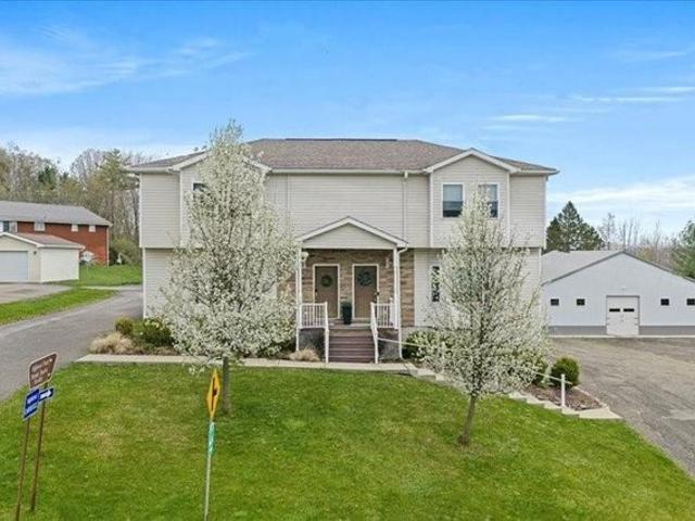 Townhouse for sale in Endicott, New York