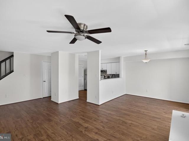 Condo for sale in Virginia