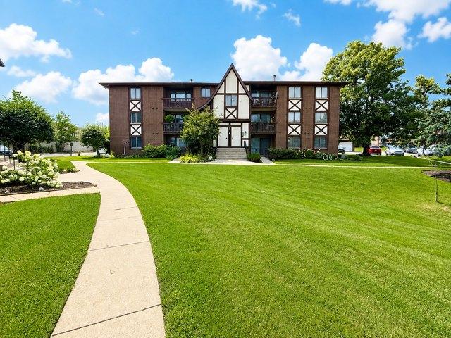 Condo for sale in Palos Hills, Illinois