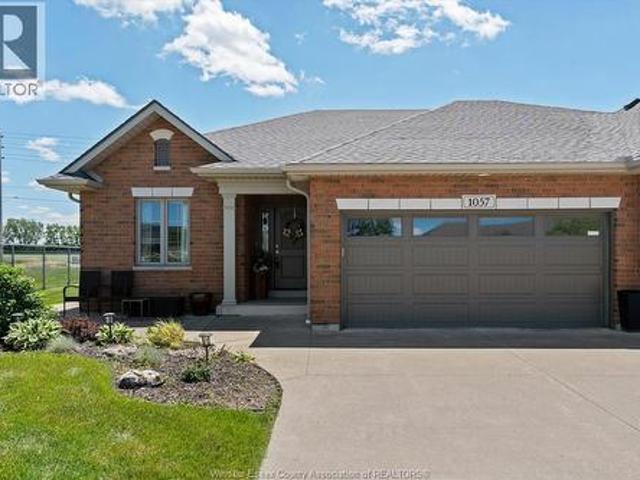 House for sale in Oliver, Essex County, Ontario