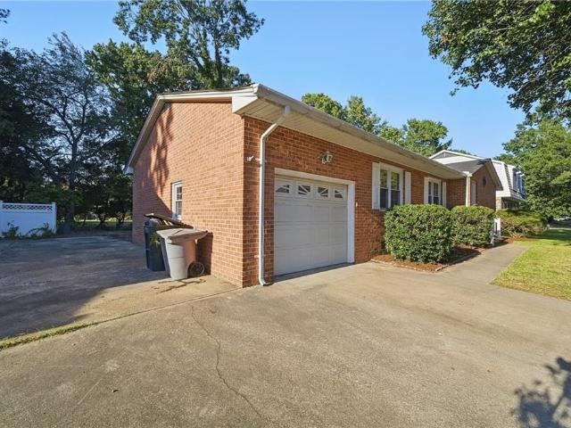 House for sale in River Point, Hampton