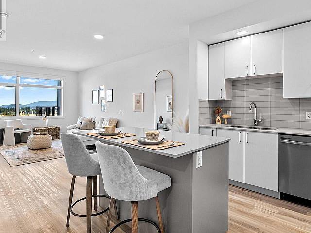 Condo for sale in Winfield, British Columbia