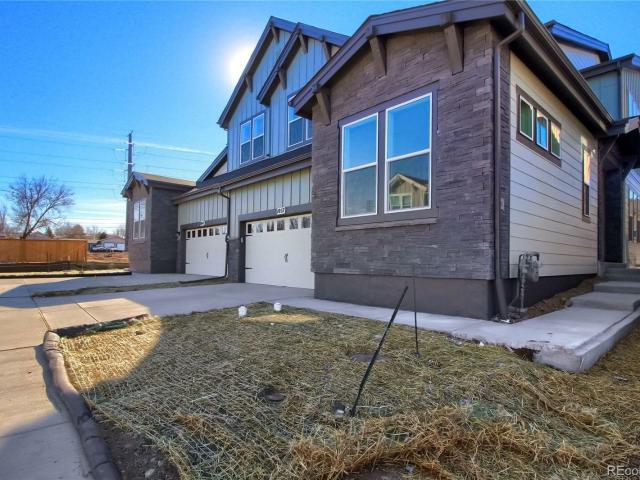 Townhouse for rent in Golden