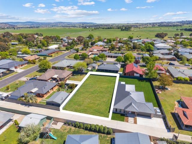 Land for sale in Eglinton, Bathurst