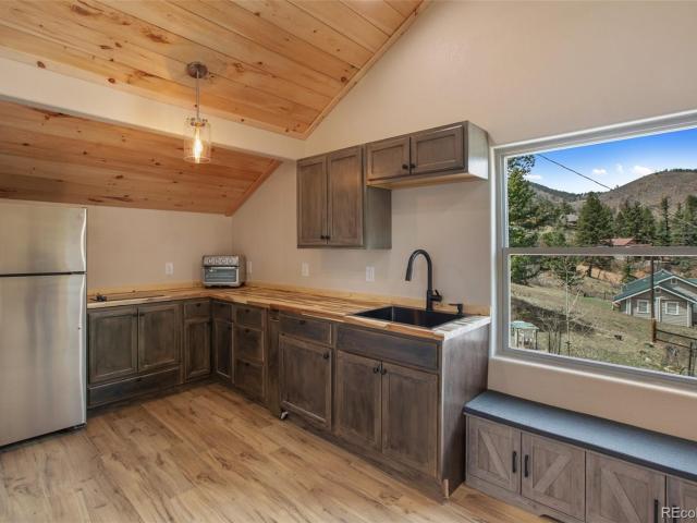 House for sale in Green Mountain Falls, El Paso County