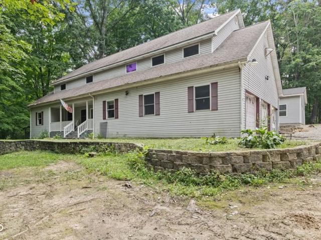 House for sale in Cloverdale, Indiana