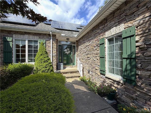 House for sale in Clarence, New York
