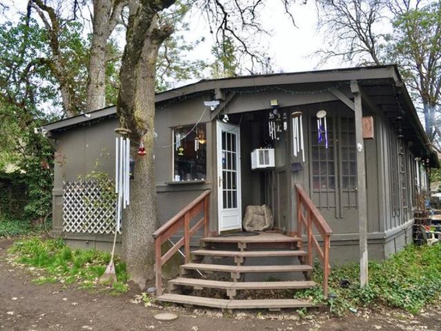 House for sale in Oregonia