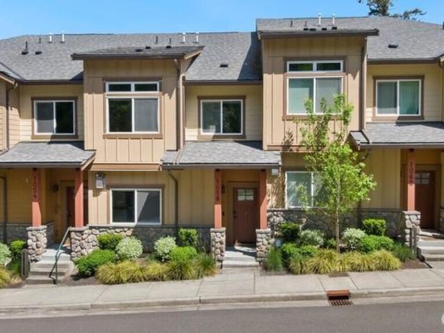 Townhouse for sale in Issaquah, Washington