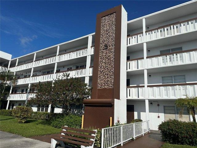 Condo for sale in Deerfield Beach, Florida