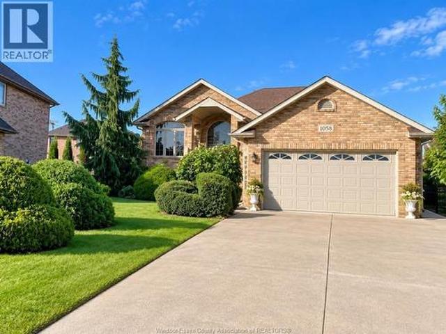 House for sale in Roseland, Windsor