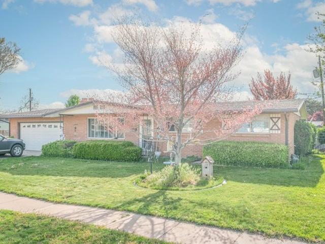 House for sale in Clearfield, Utah