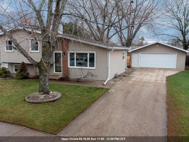 House for sale in Neenah, Wisconsin