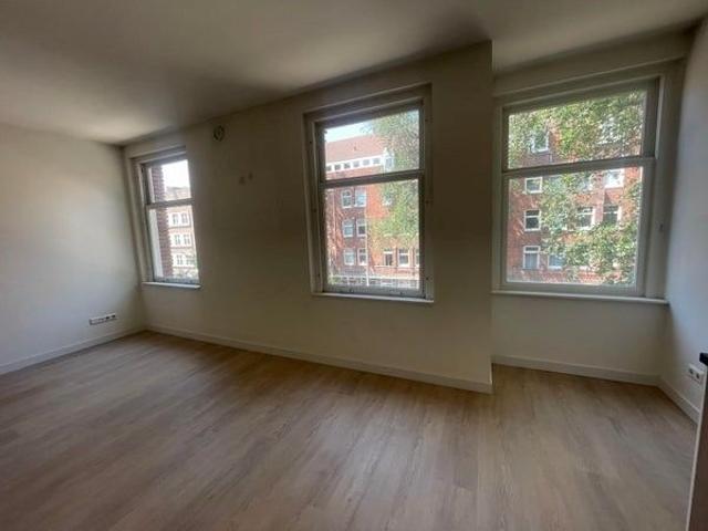 Appartement te huur in Zuid, Amsterdam