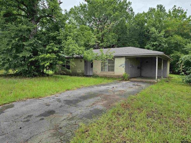 House for sale in Smith, Texas