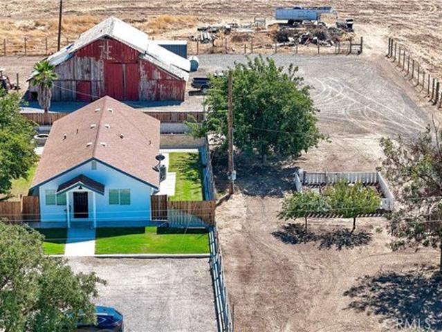 House for sale in Le Grand, California