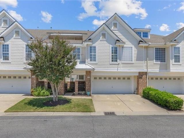 Townhouse for sale in Virginia