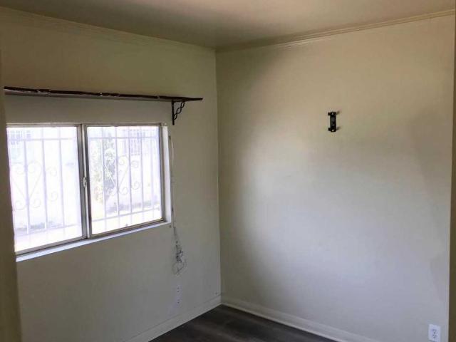 Apartment for rent in Canoga Park, California