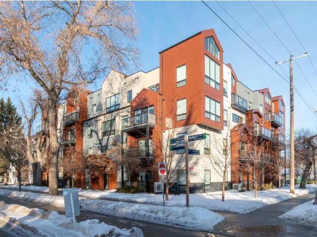 Apartment for sale in Wedgewood, Alberta