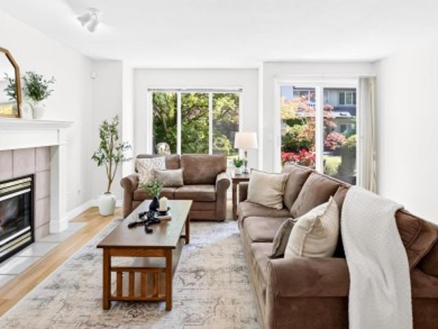 Townhouse for sale in Newton, Surrey
