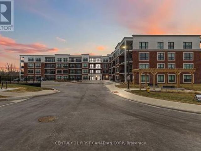Condo for sale in Arva, Ontario
