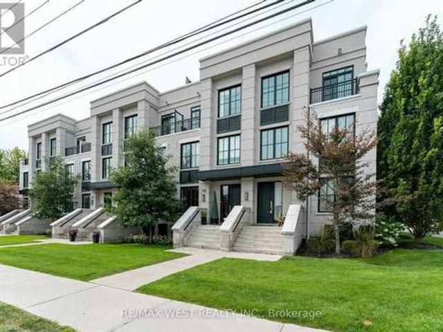 Townhouse for sale in Mississauga, Ontario