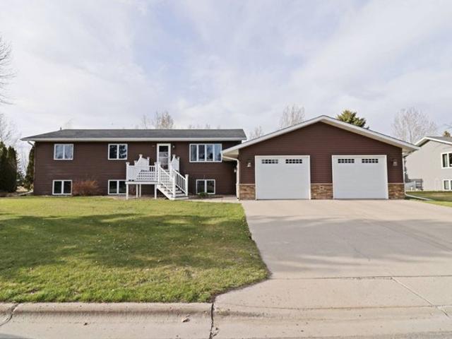 House for sale in Devils Lake, North Dakota