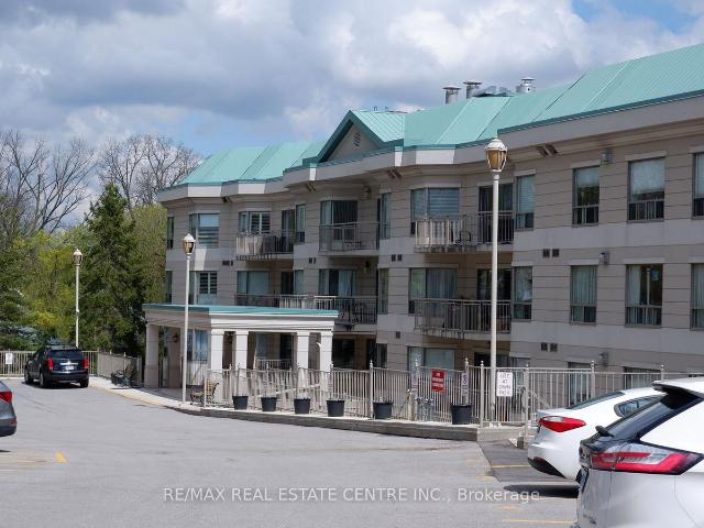 Condo for sale in Georgetown, Ontario