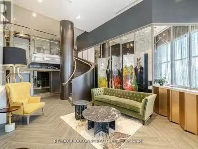 Condo for sale in Oakville, Golden Horseshoe