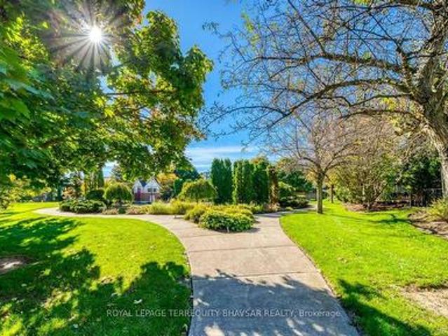 Townhouse for sale in Mississauga, Ontario