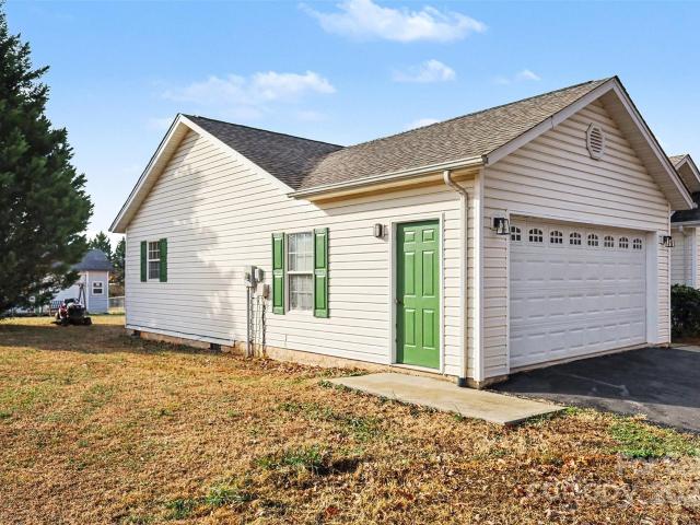House for sale in Hildebran, North Carolina