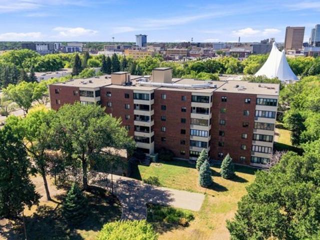 Condo for sale in Moorhead, Clay County