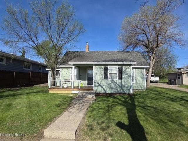 House for sale in Watford City, North Dakota