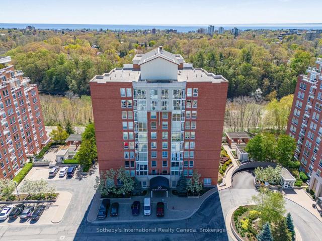 Condo for sale in Oakville, Ontario